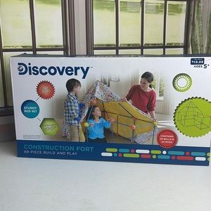 Discovery Kids 69 Piece Flexible Construction Fort with 44 Rods & 25 Connector